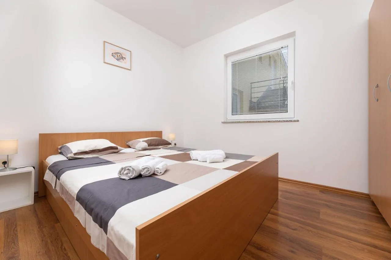 Apartment Mia Cizici Croatia